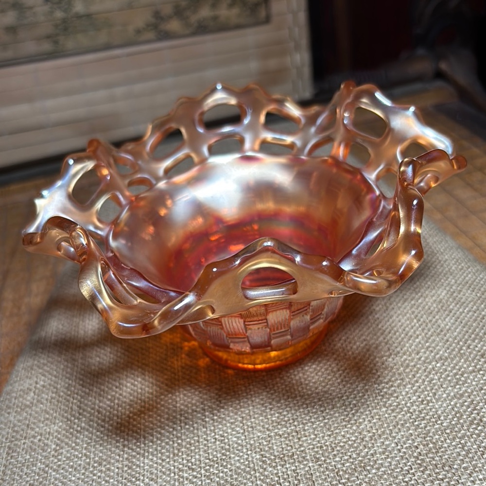 Carnival Marigold Basketweave Bowl Elegant Iridescent Glass EAC 5.5”Dx2.75”H